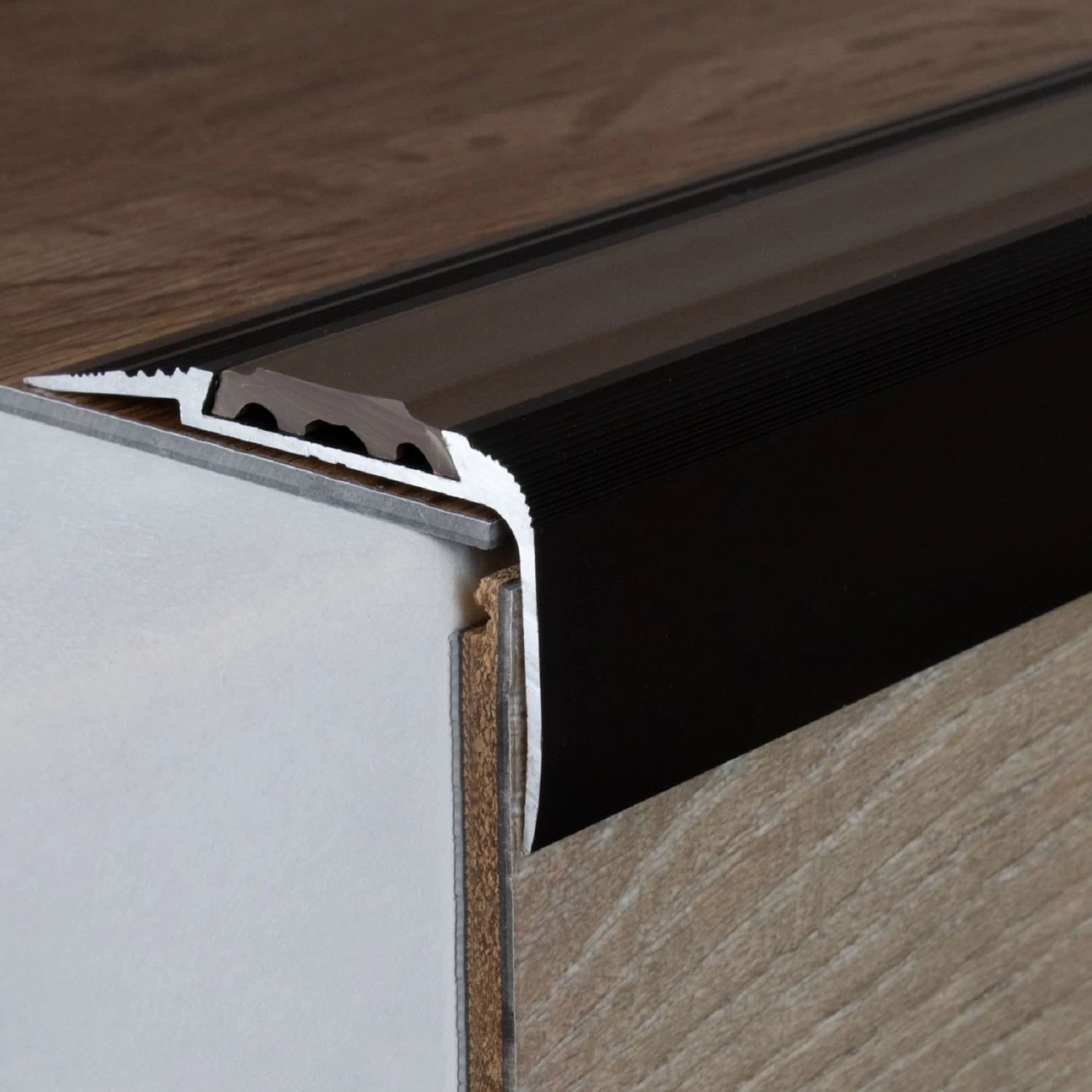 Nez De Marche | Cornière 27 Mm X 58 Mm | Aluminium Anodisé 2 Nez De Marche | Cornière 27 Mm X 58 Mm | Aluminium Anodisé – Image 2