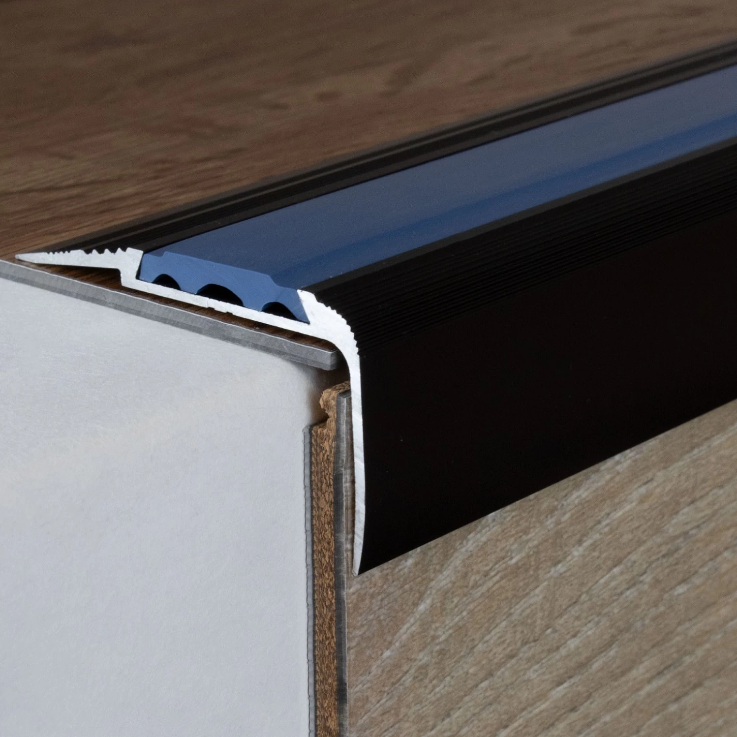 Nez De Marche | Cornière 27 Mm X 58 Mm | Aluminium Anodisé 6 Nez De Marche | Cornière 27 Mm X 58 Mm | Aluminium Anodisé – Image 6