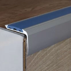 Nez De Marche | Cornière 27 Mm X 40 Mm | Aluminium Anodisé -Décoratif Soldes AUER0082 silber4 2021