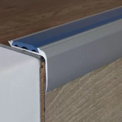 Nez De Marche | Cornière 27 Mm X 40 Mm | Aluminium Anodisé -Décoratif Soldes AUER0082 silber glatt5 2021