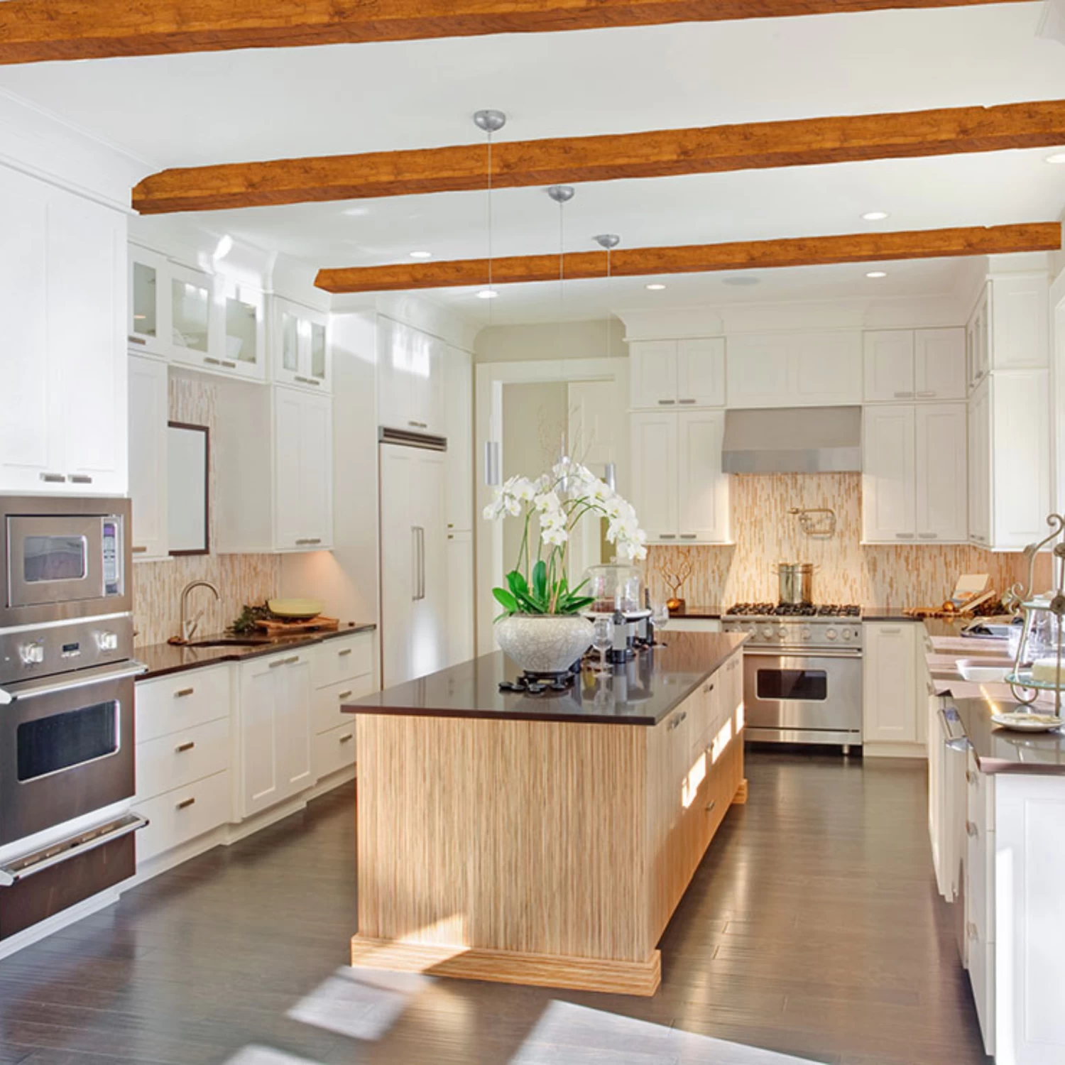 Elite Decor | Fausses Poutres ED106 | PU | 120 X 120mm | Chêne Clair | Fausse Poutre Imitation Bois 4 Elite Decor | Fausses Poutres ED106 | PU | 120 X 120mm | Chêne Clair | Fausse Poutre Imitation Bois – Image 4