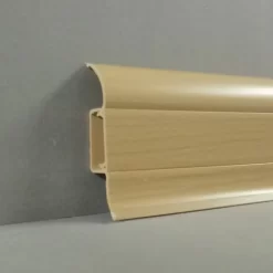 Plinthe PVC En PVC Avec Goulotte En Hêtre Clair